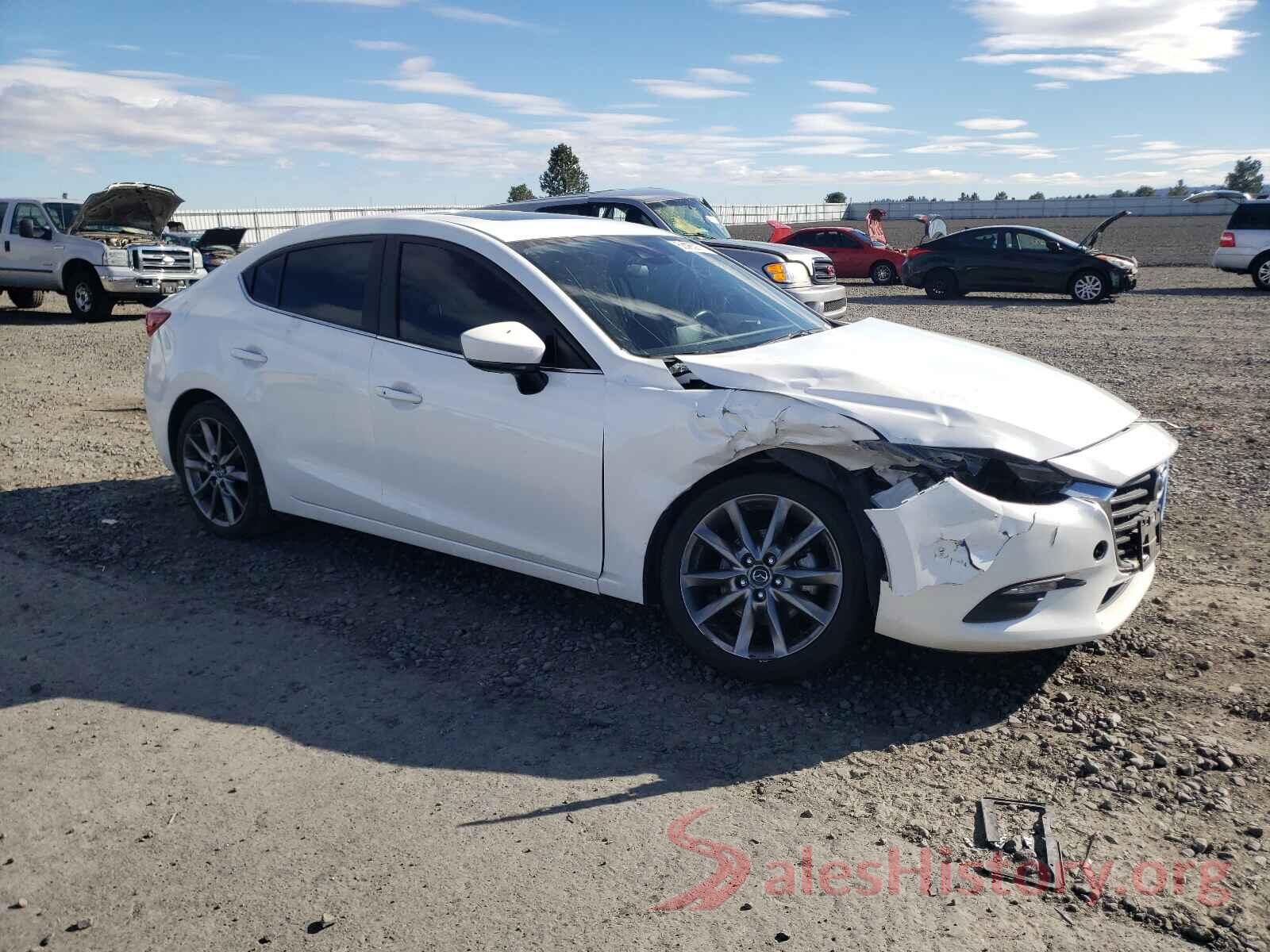 3MZBN1V34JM216710 2018 MAZDA 3