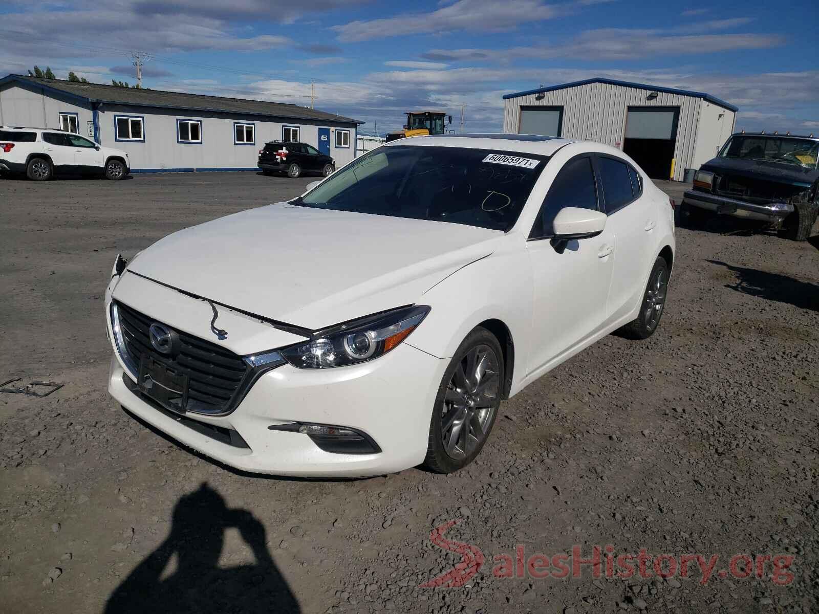 3MZBN1V34JM216710 2018 MAZDA 3