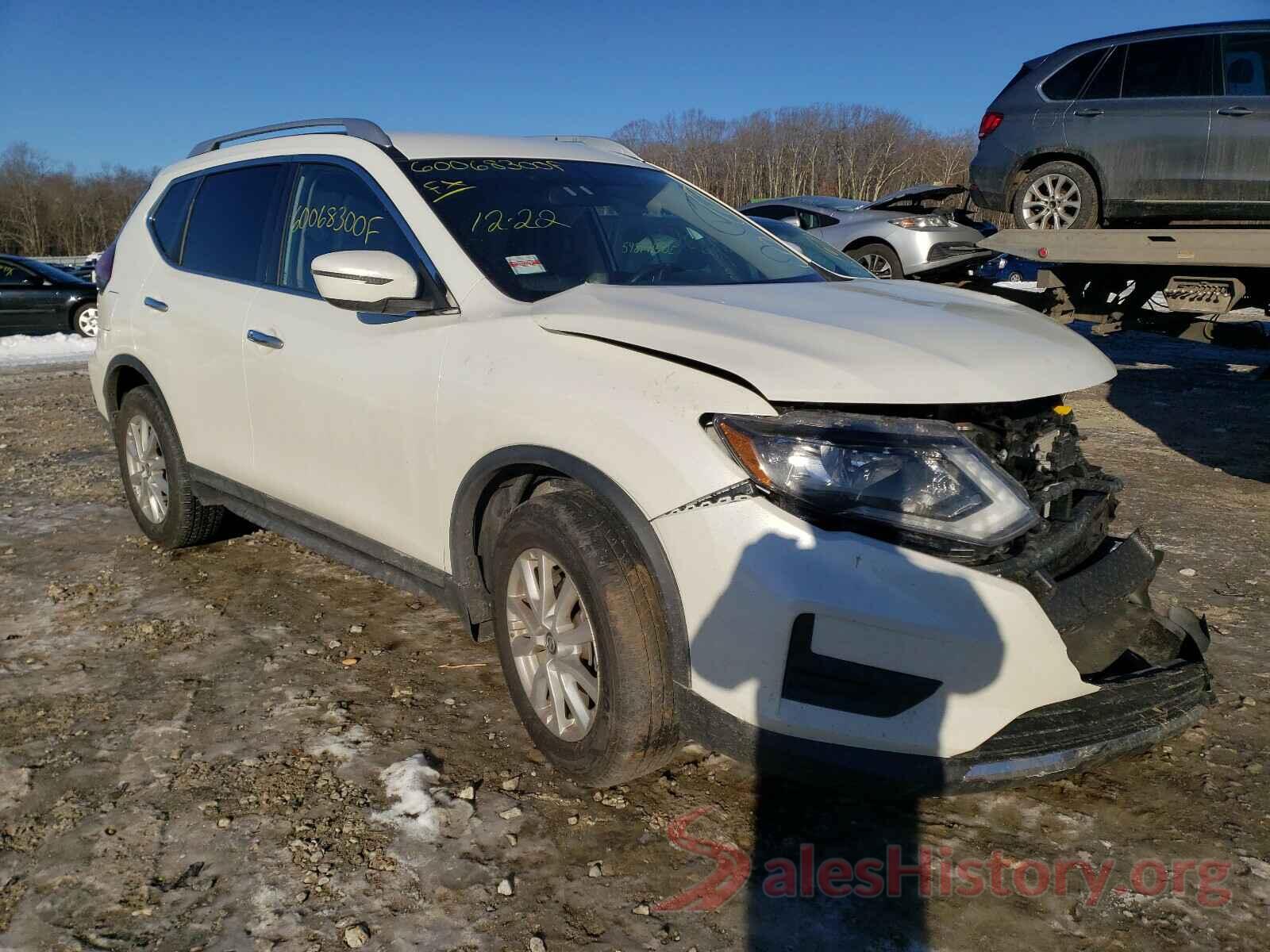 KNMAT2MV4JP608481 2018 NISSAN ROGUE