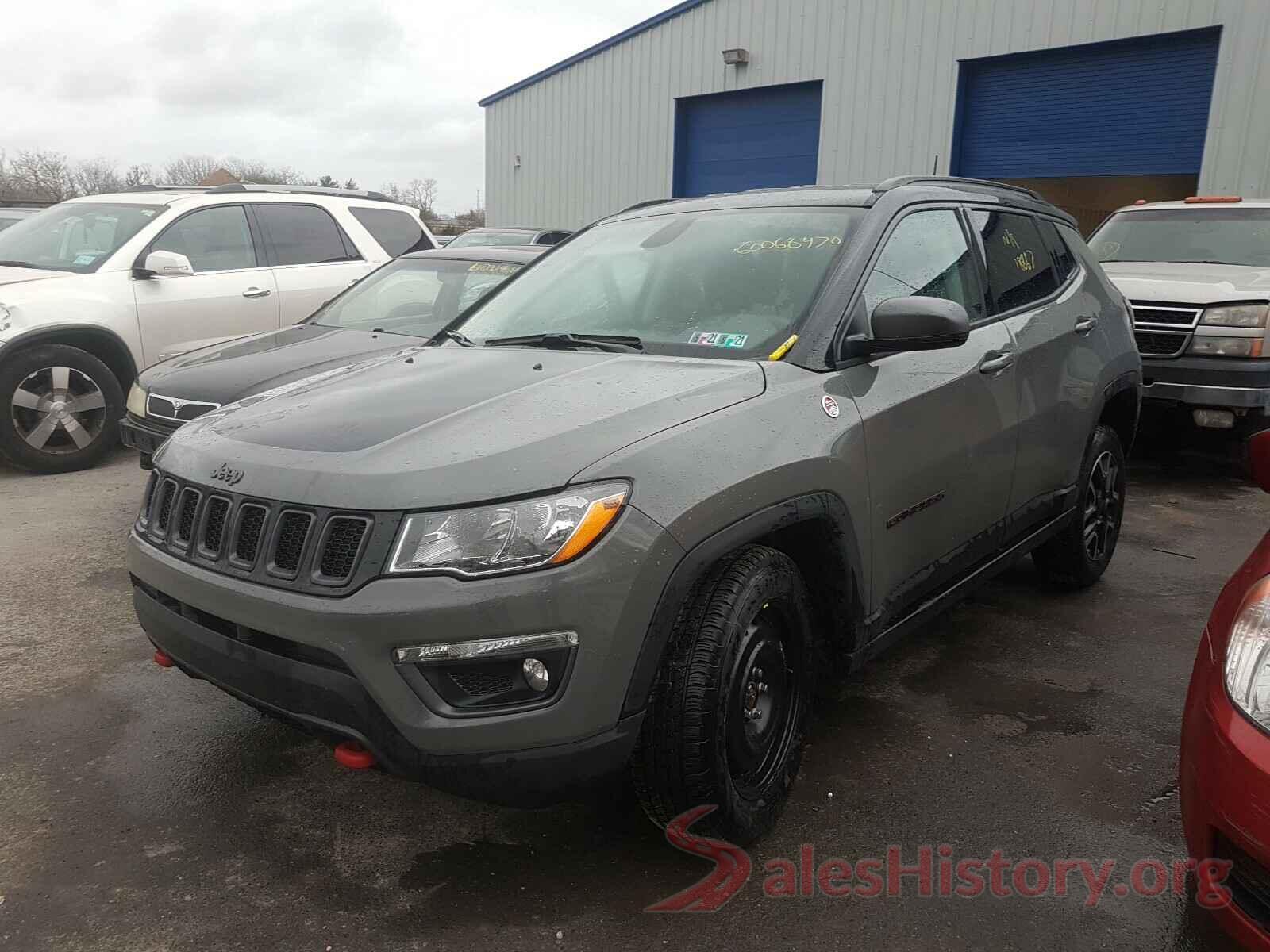 3C4NJDDB0KT661703 2019 JEEP COMPASS