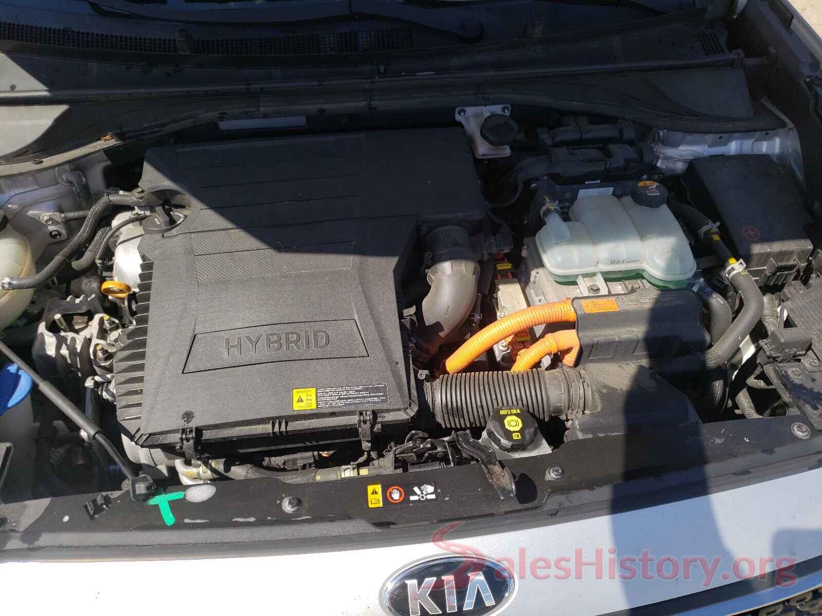 KNDCB3LC5H5047649 2017 KIA NIRO