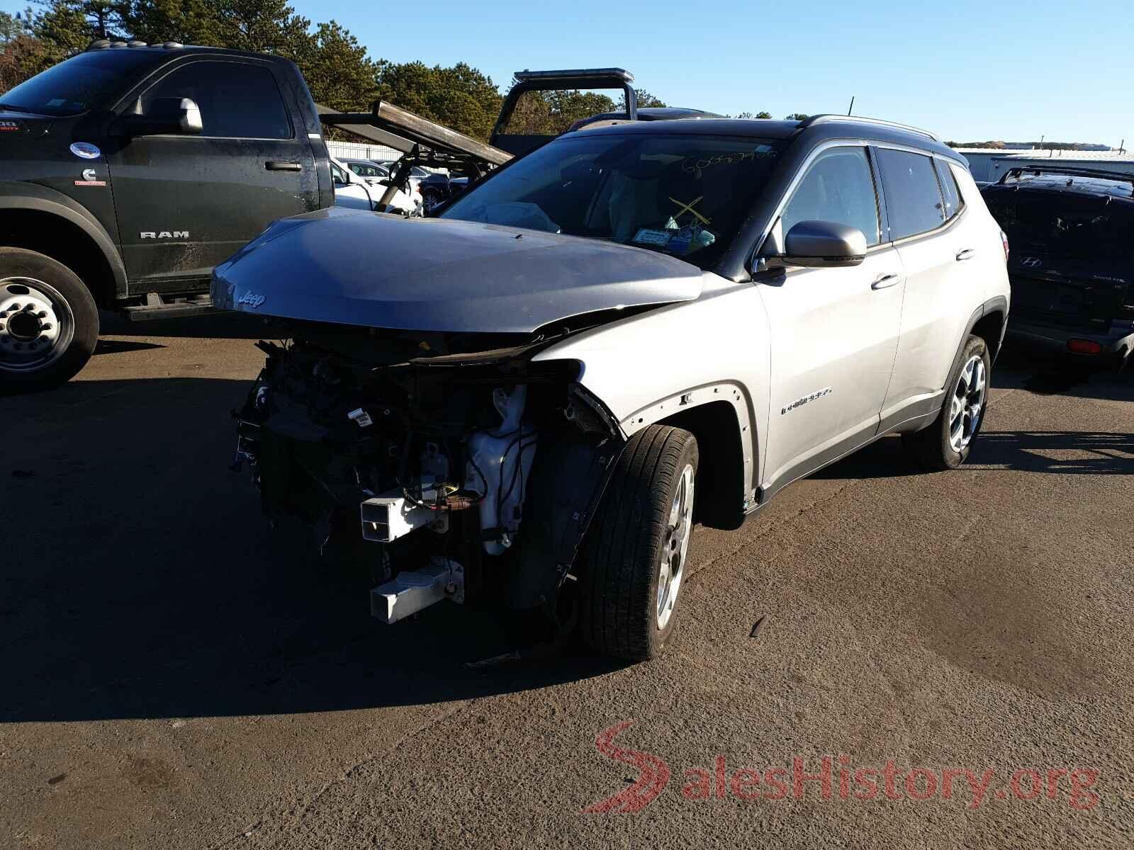 3C4NJDCB3JT435493 2018 JEEP COMPASS