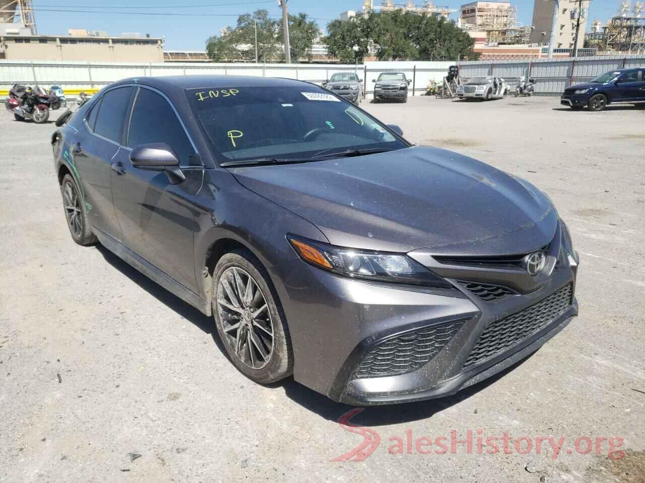 4T1G11AK7MU580956 2021 TOYOTA CAMRY