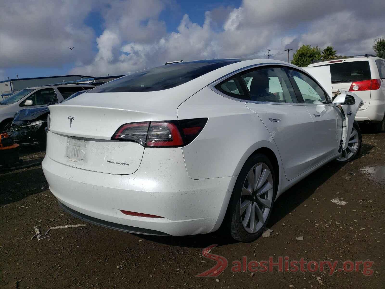 5YJ3E1EB2JF067555 2018 TESLA MODEL 3