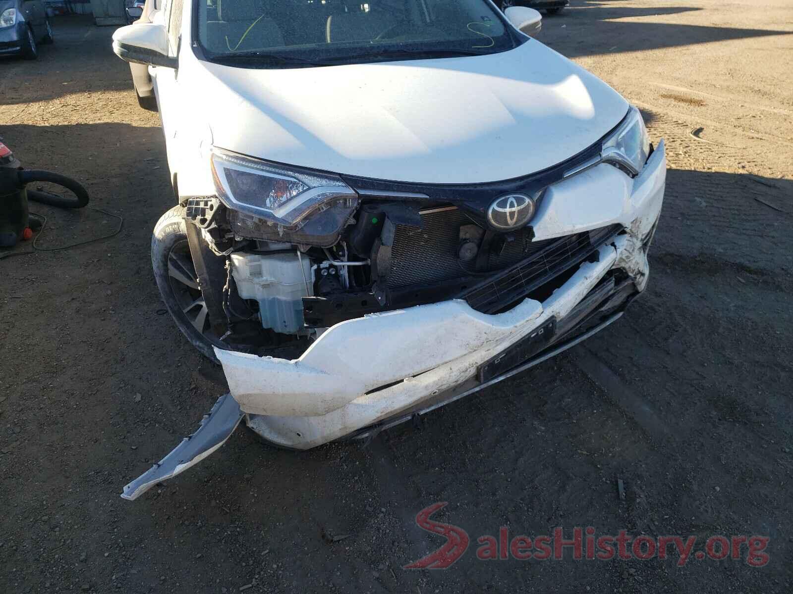 JTMRFREV1JD236505 2018 TOYOTA RAV4