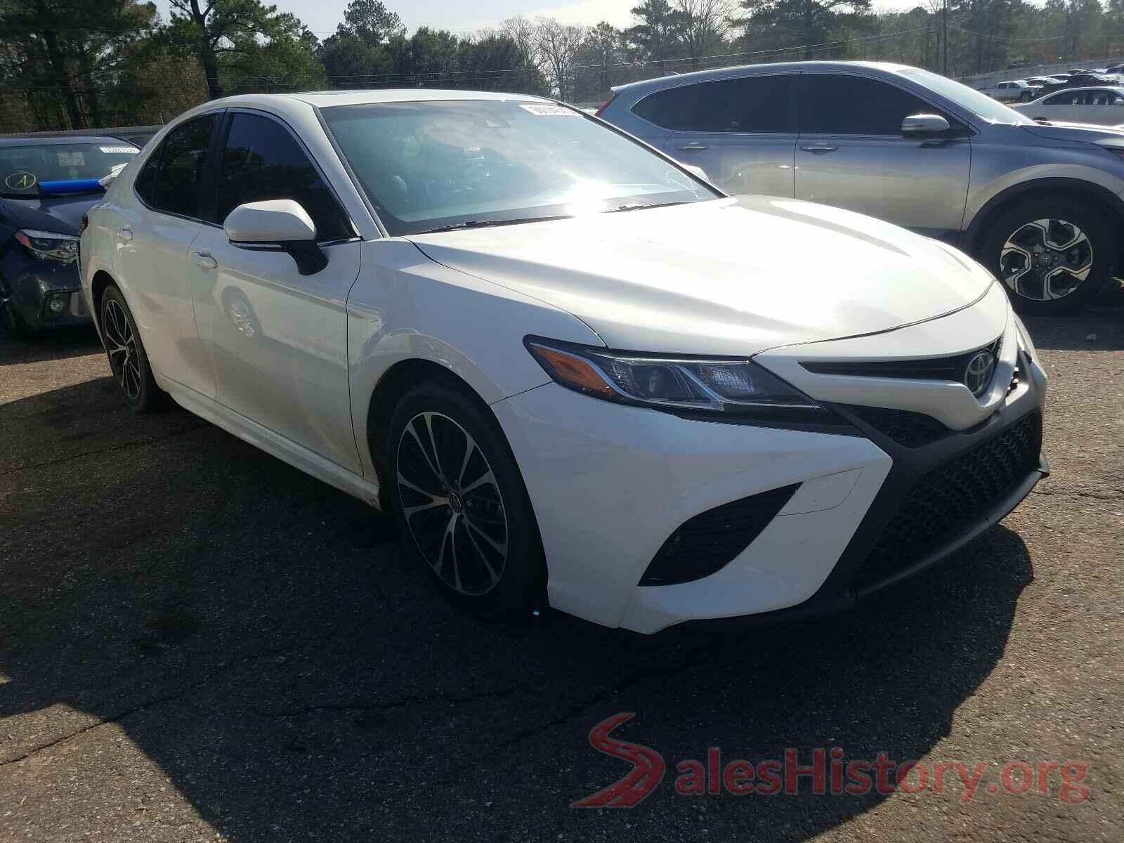 JTNB11HKXJ3006353 2018 TOYOTA CAMRY