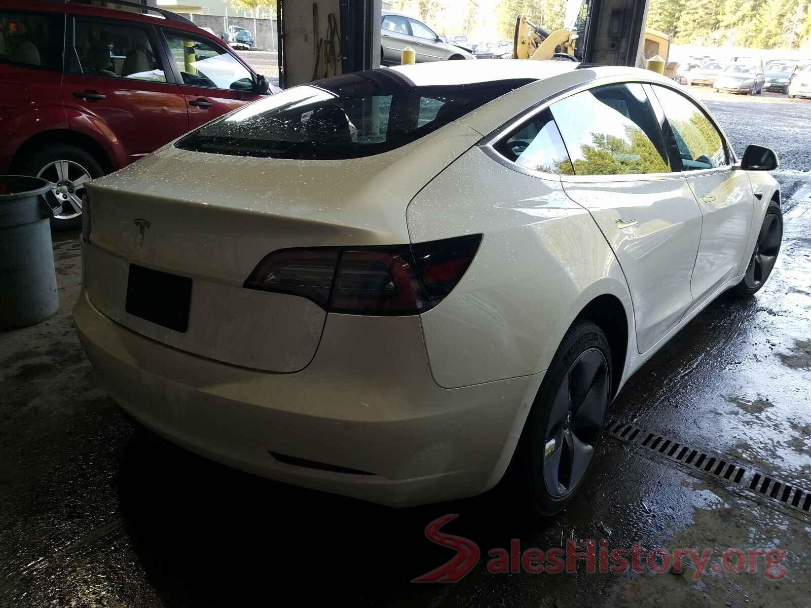 5YJ3E1EA1KF300298 2019 TESLA MODEL 3