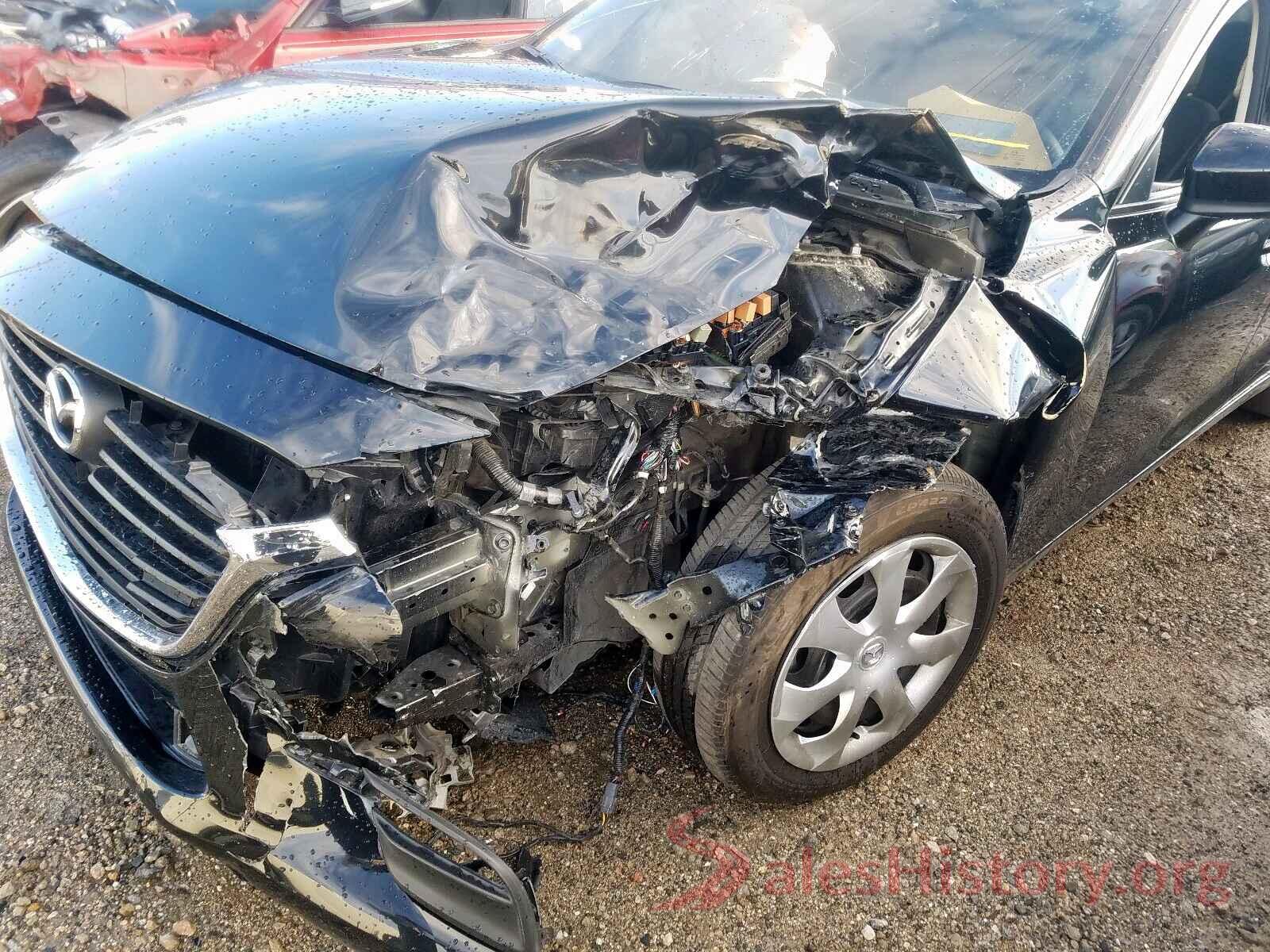 3MZBN1U77JM253299 2018 MAZDA 3