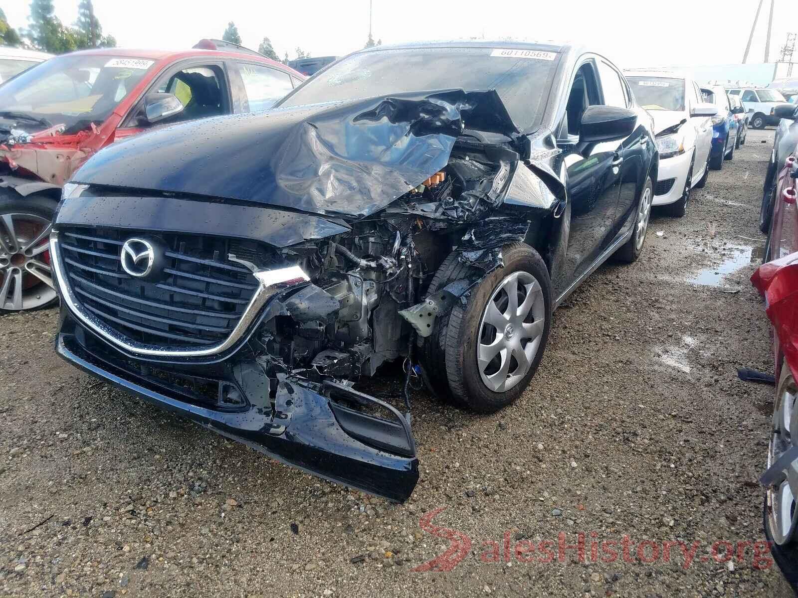 3MZBN1U77JM253299 2018 MAZDA 3