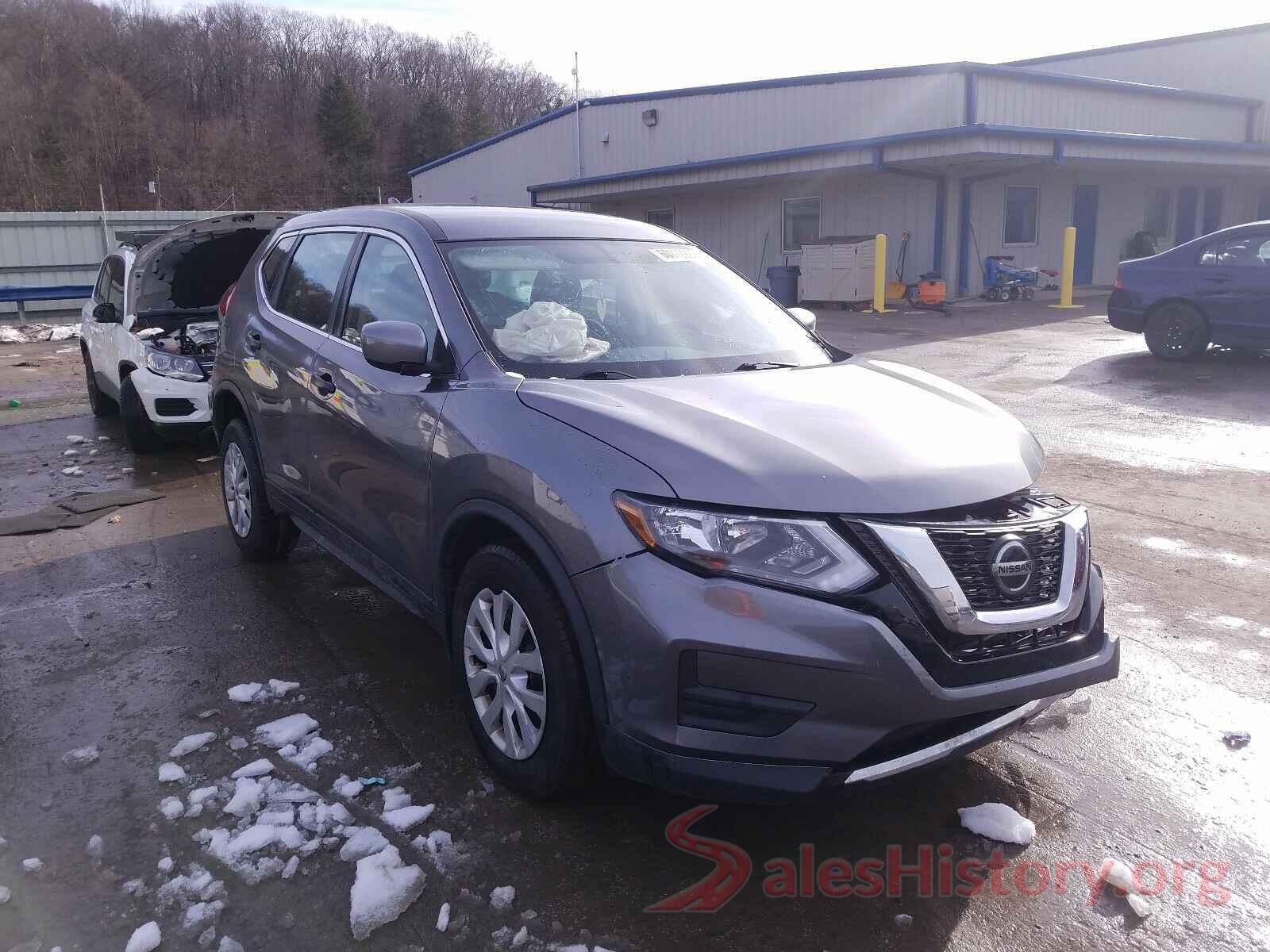 KNMAT2MV8JP515186 2018 NISSAN ROGUE