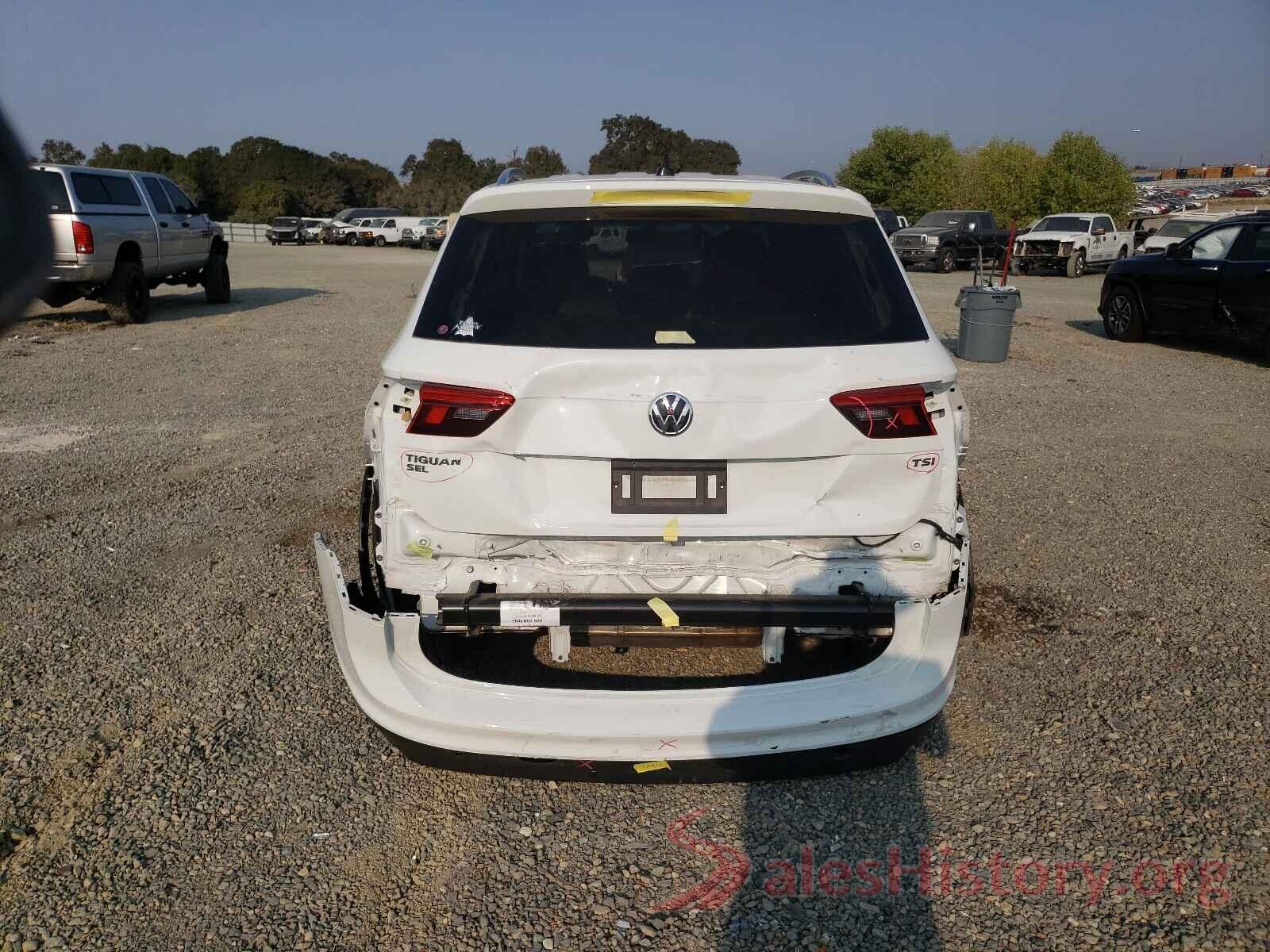 3VV3B7AXXJM013883 2018 VOLKSWAGEN TIGUAN