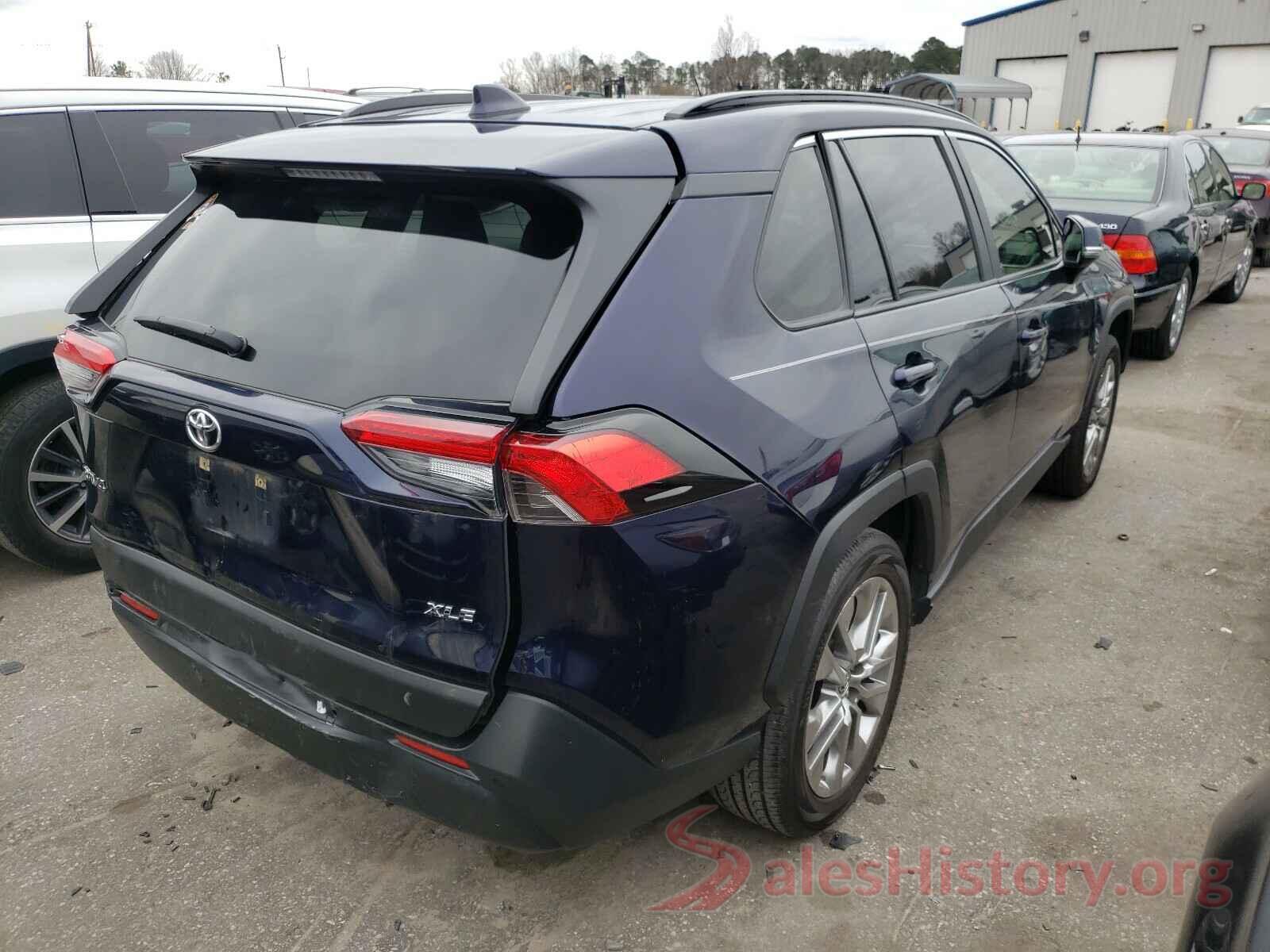 JTMC1RFV2KD004340 2019 TOYOTA RAV4