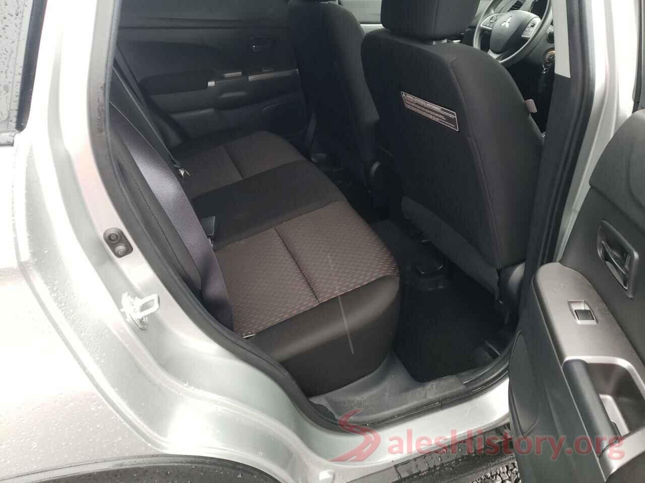 JA4AR3AU0JU022789 2018 MITSUBISHI OUTLANDER