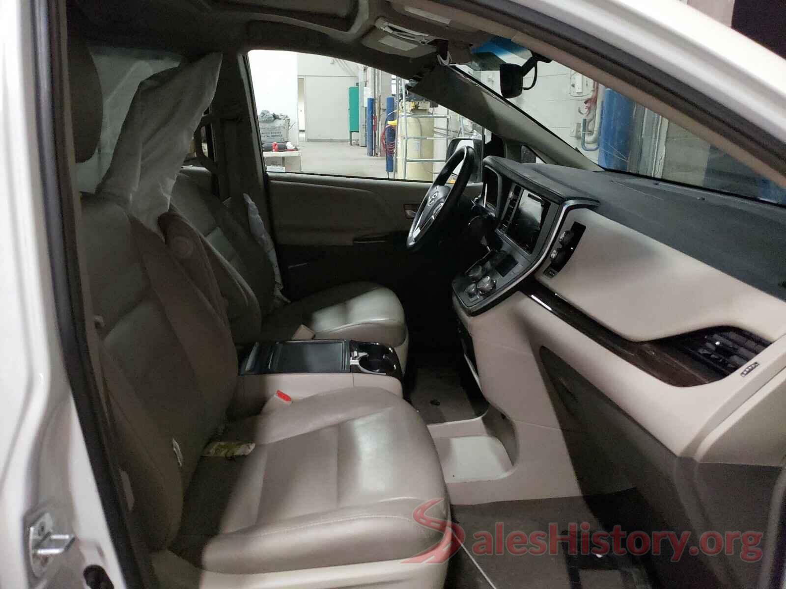 5TDYZ3DC8HS796052 2017 TOYOTA SIENNA