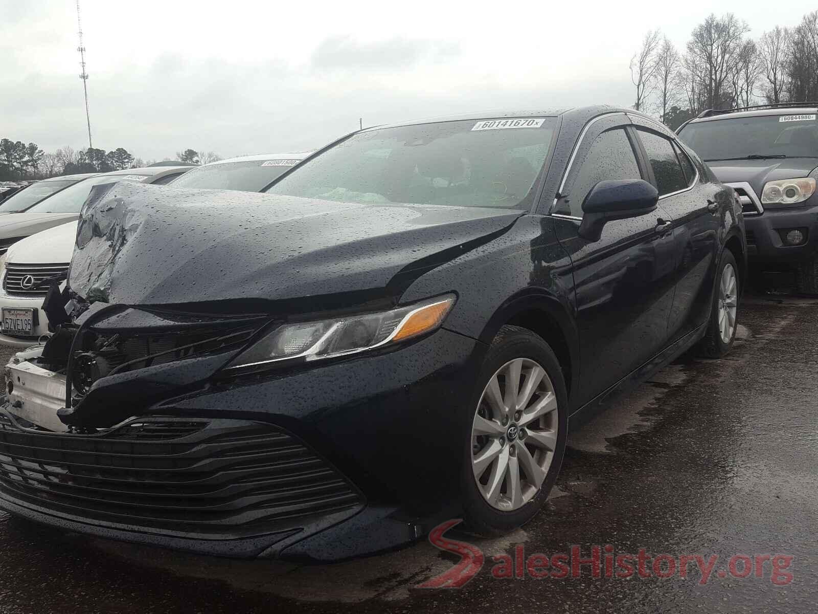 4T1B11HK8JU635183 2018 TOYOTA CAMRY