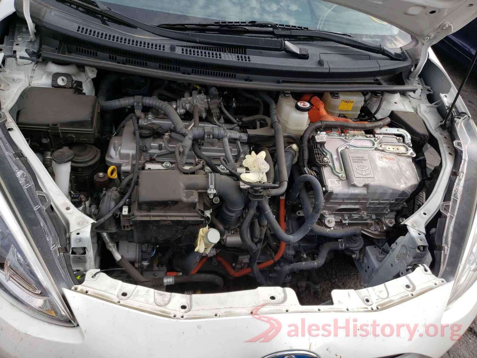 JTDKDTB3XJ1614846 2018 TOYOTA PRIUS