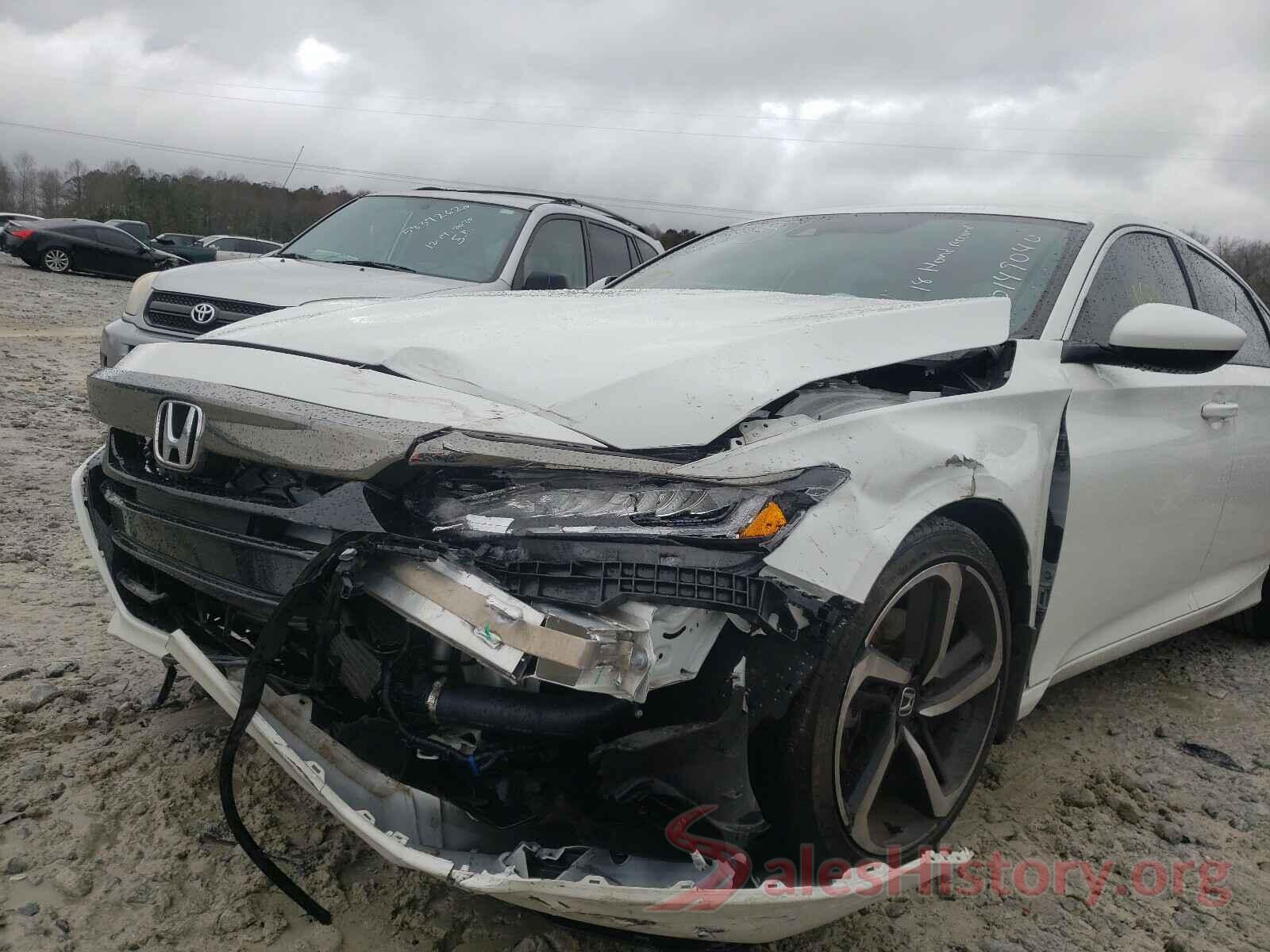 1HGCV1F33JA153751 2018 HONDA ACCORD