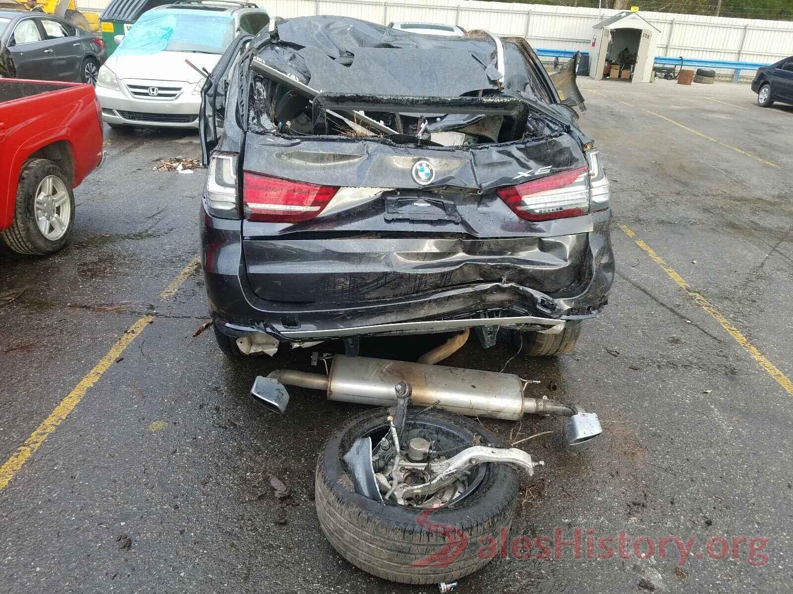 5UXKR2C55J0Z17677 2018 BMW X5