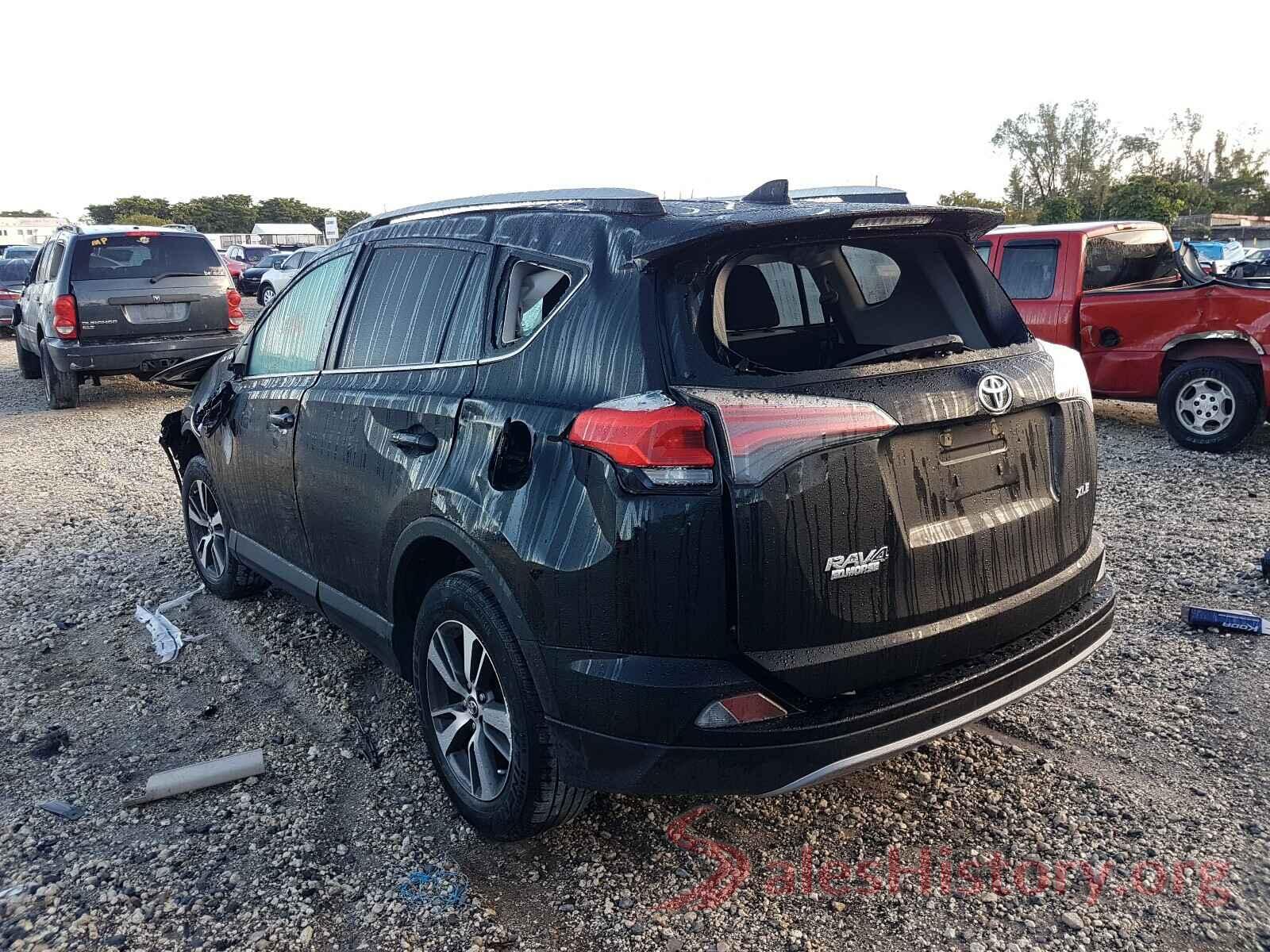 2T3WFREV3JW435643 2018 TOYOTA RAV4