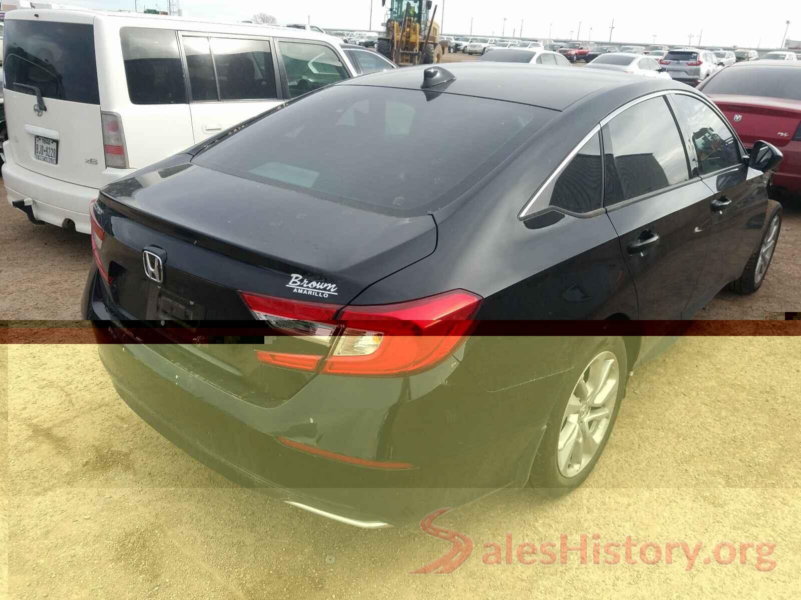 1HGCV1F10KA012975 2019 HONDA ACCORD