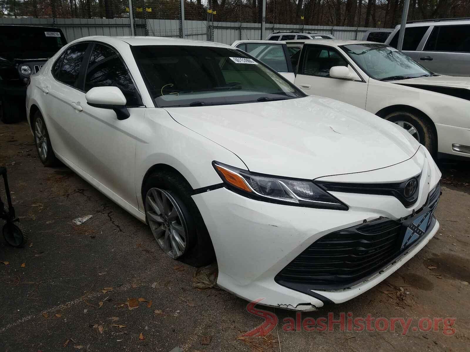 JTNB11HK0J3032153 2018 TOYOTA CAMRY