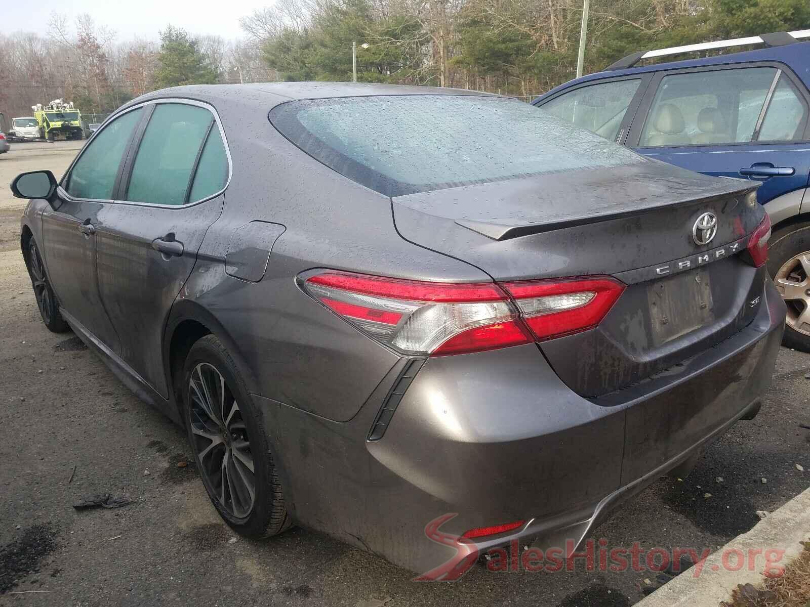 4T1B11HK6JU038999 2018 TOYOTA CAMRY