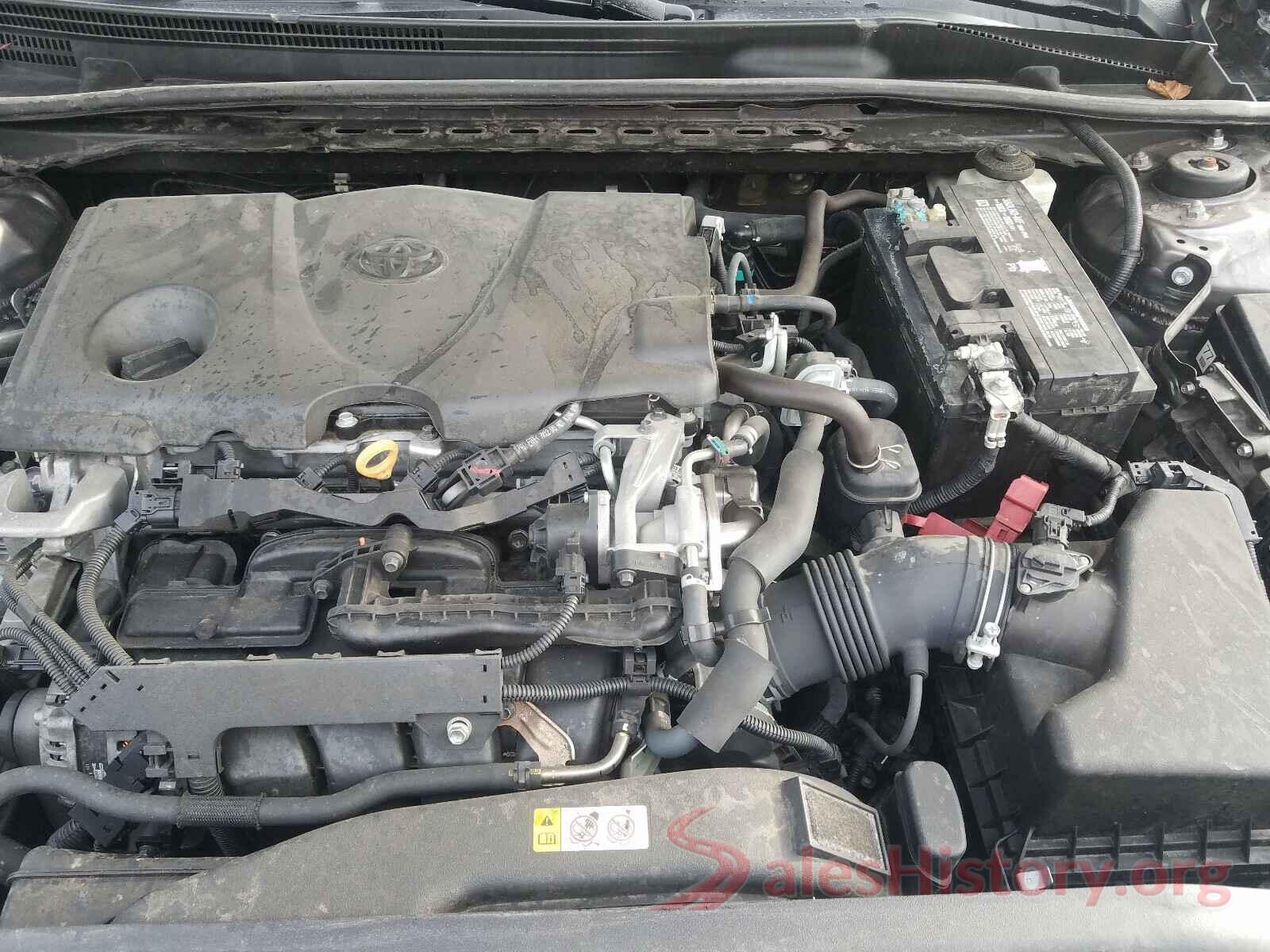 4T1B11HK6JU038999 2018 TOYOTA CAMRY