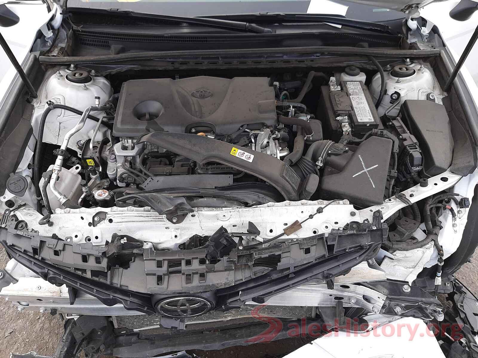 4T1G11AK4LU929084 2020 TOYOTA CAMRY