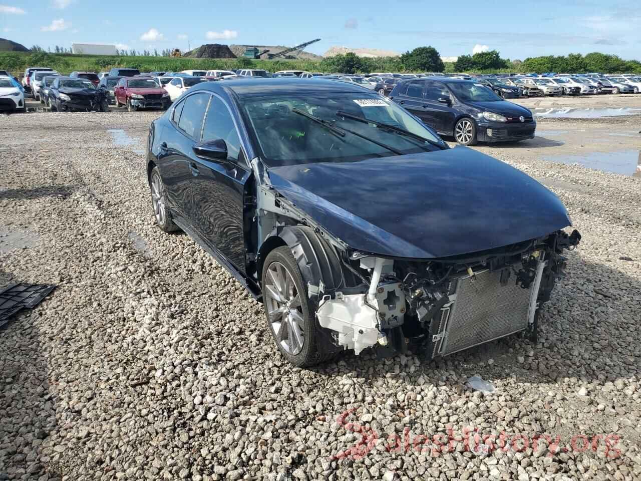 JM1BPAAL8K1127630 2019 MAZDA 3