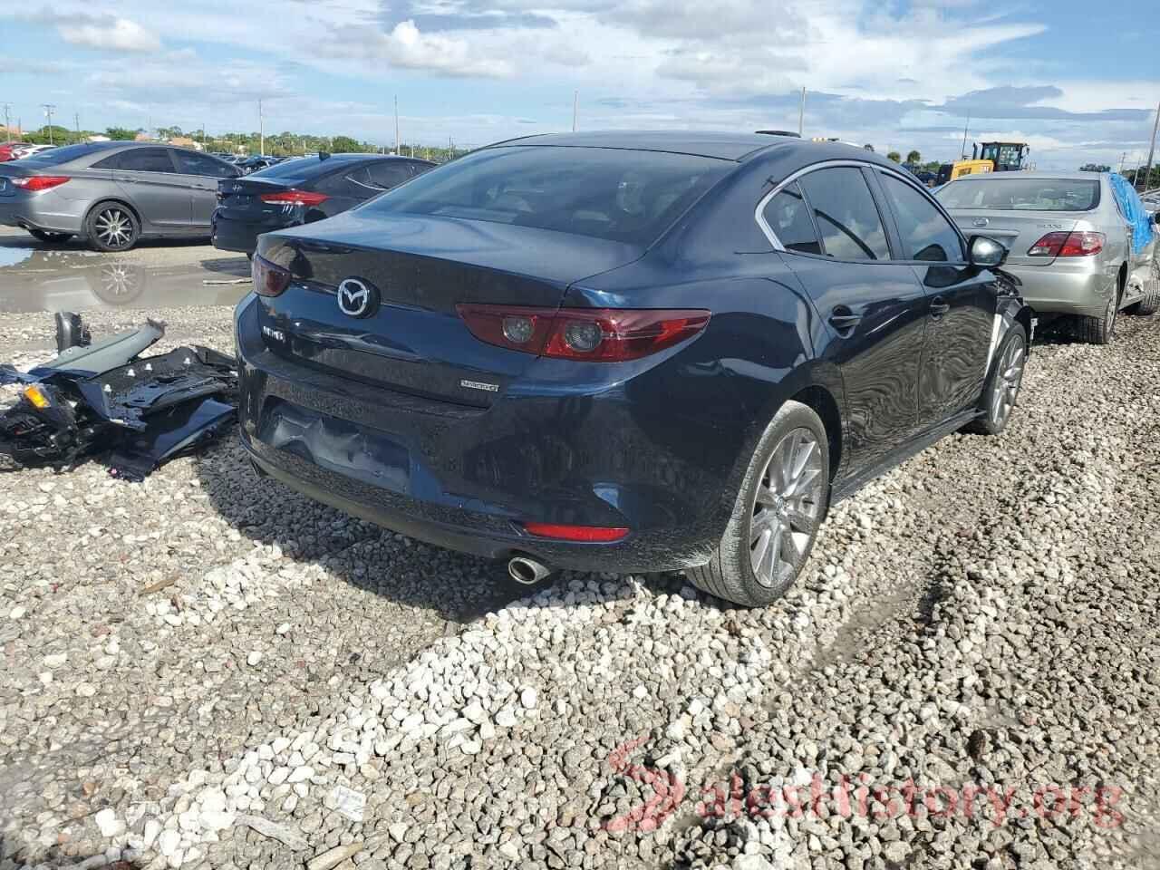 JM1BPAAL8K1127630 2019 MAZDA 3