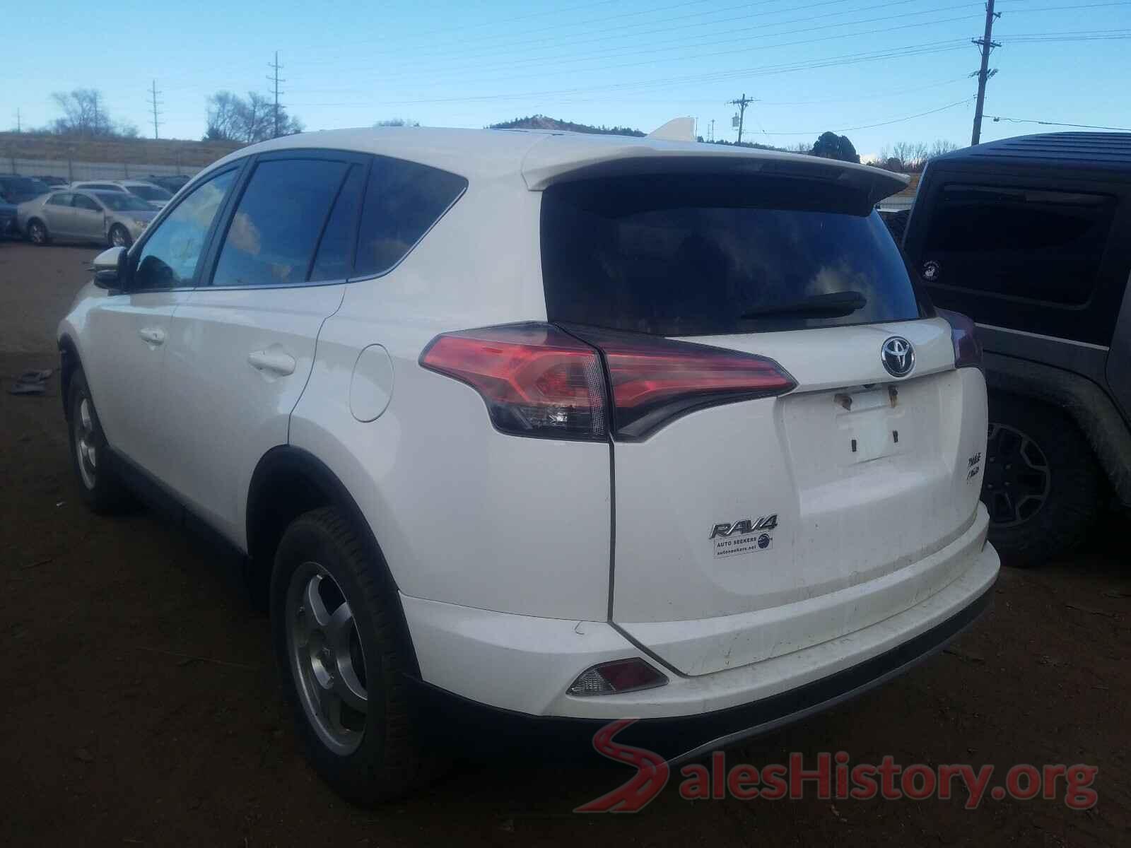 2T3RFREV9JW811114 2018 TOYOTA RAV4