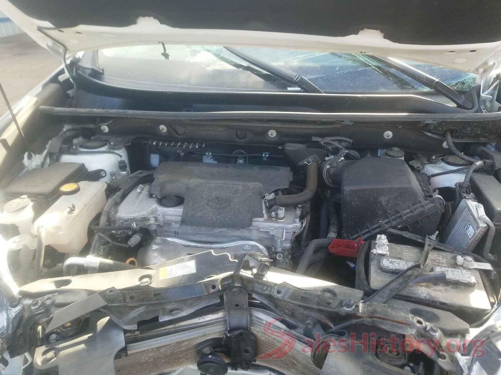 2T3RFREV9JW811114 2018 TOYOTA RAV4