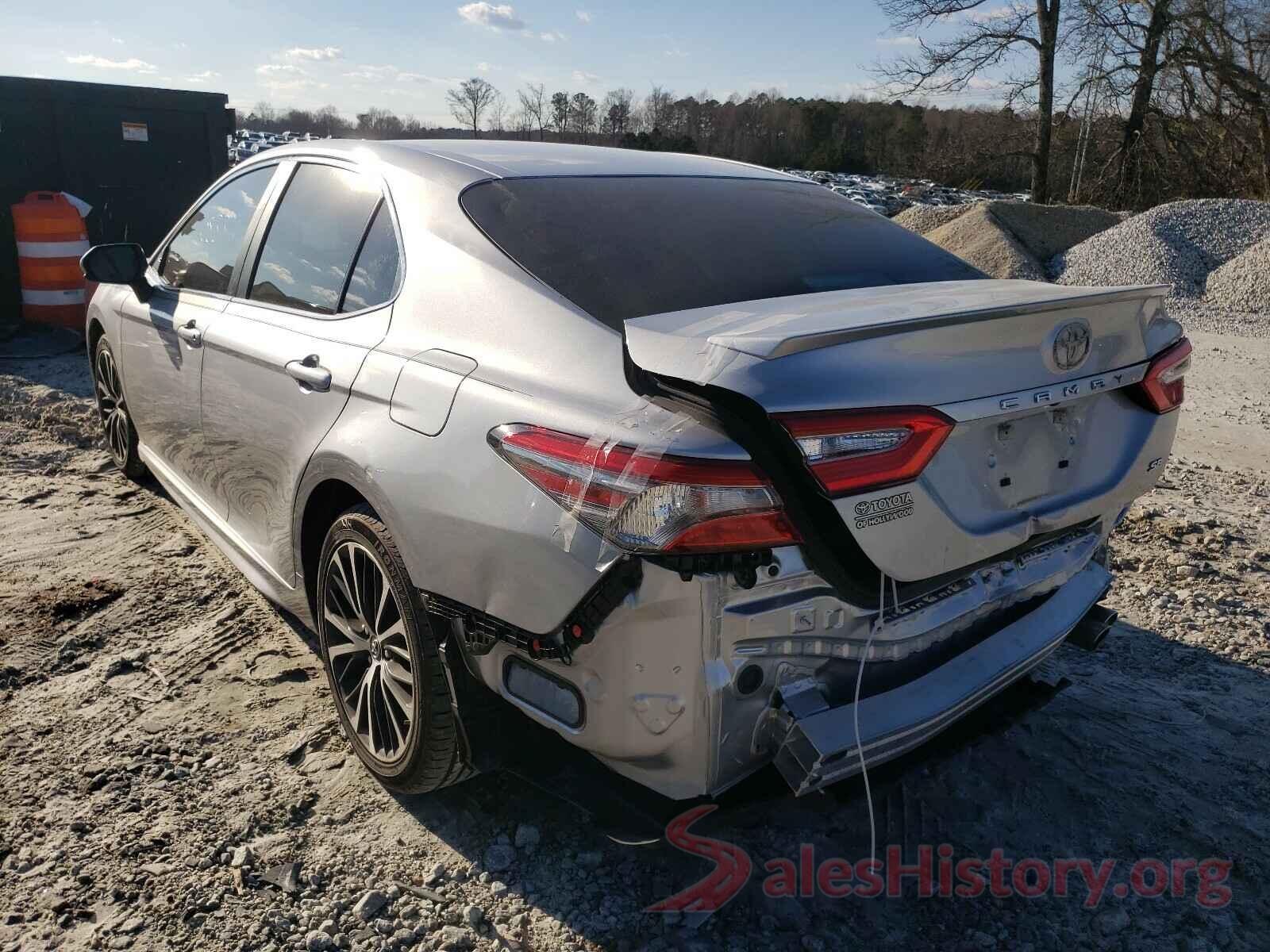 4T1B11HK6JU662852 2018 TOYOTA CAMRY