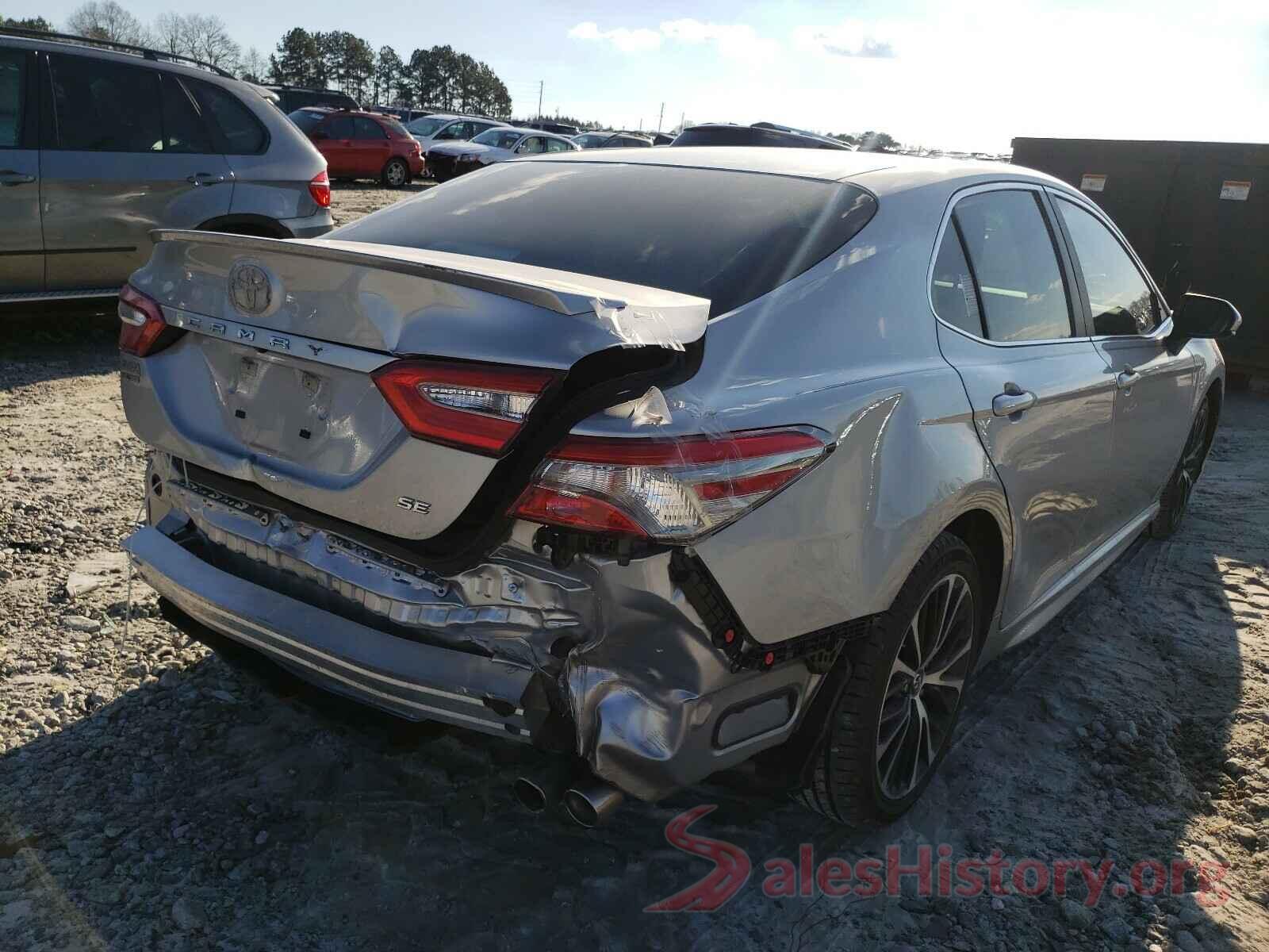 4T1B11HK6JU662852 2018 TOYOTA CAMRY