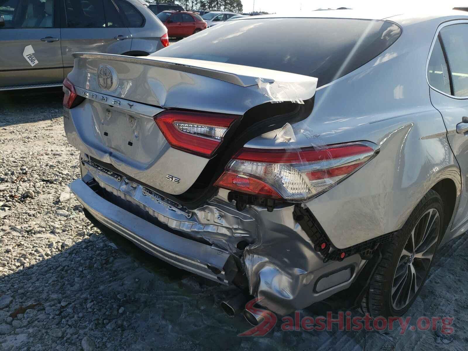 4T1B11HK6JU662852 2018 TOYOTA CAMRY