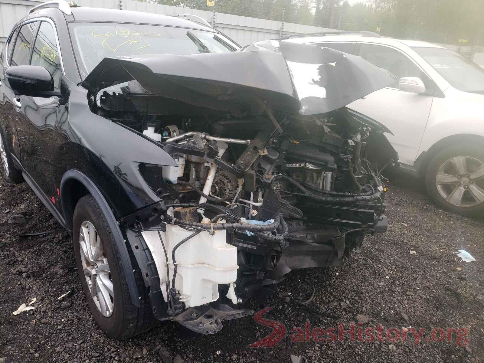 KNMAT2MV0JP608946 2018 NISSAN ROGUE