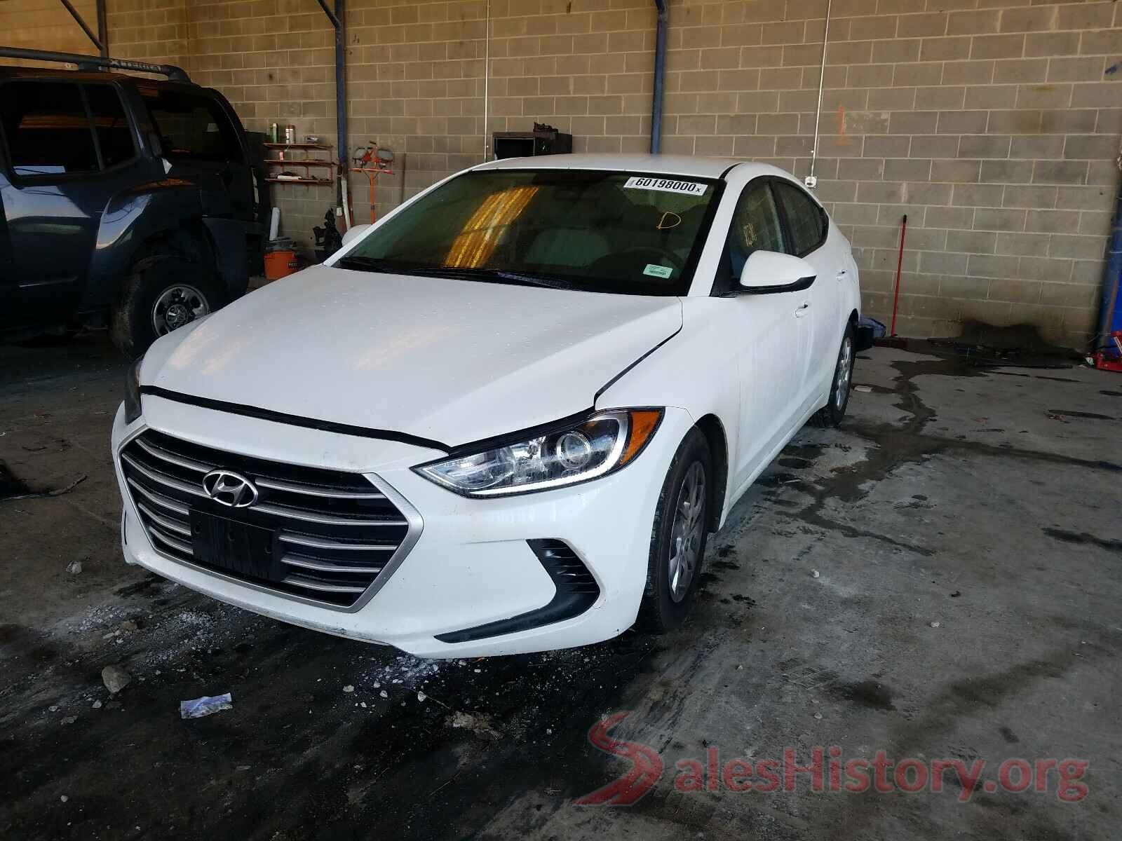 5NPD74LF5HH210211 2017 HYUNDAI ELANTRA