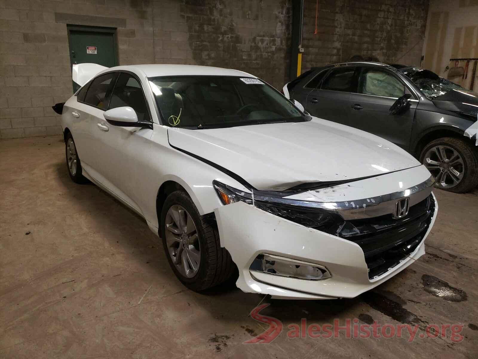 1HGCV1F18KA117330 2019 HONDA ACCORD