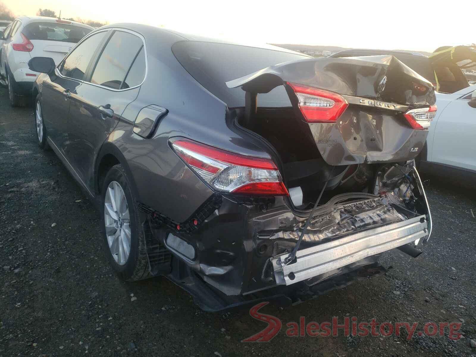 4T1B11HK4JU060645 2018 TOYOTA CAMRY