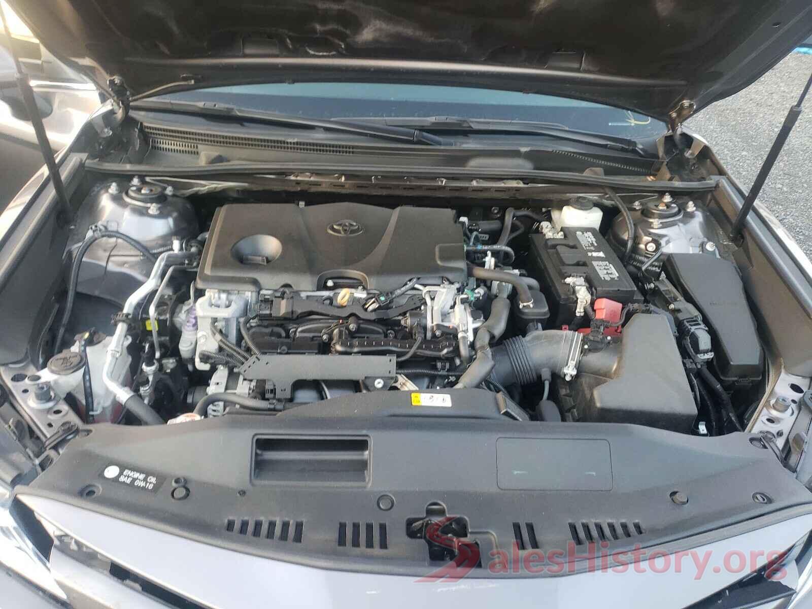 4T1B11HK4JU060645 2018 TOYOTA CAMRY