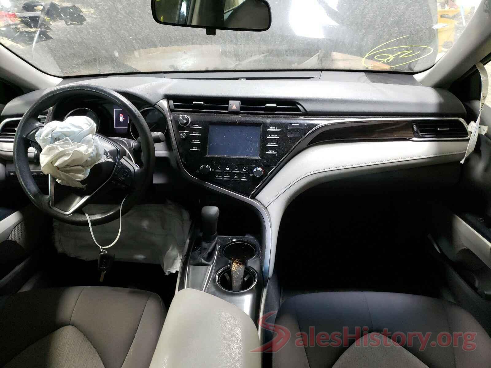 JTNB11HK9J3048075 2018 TOYOTA CAMRY