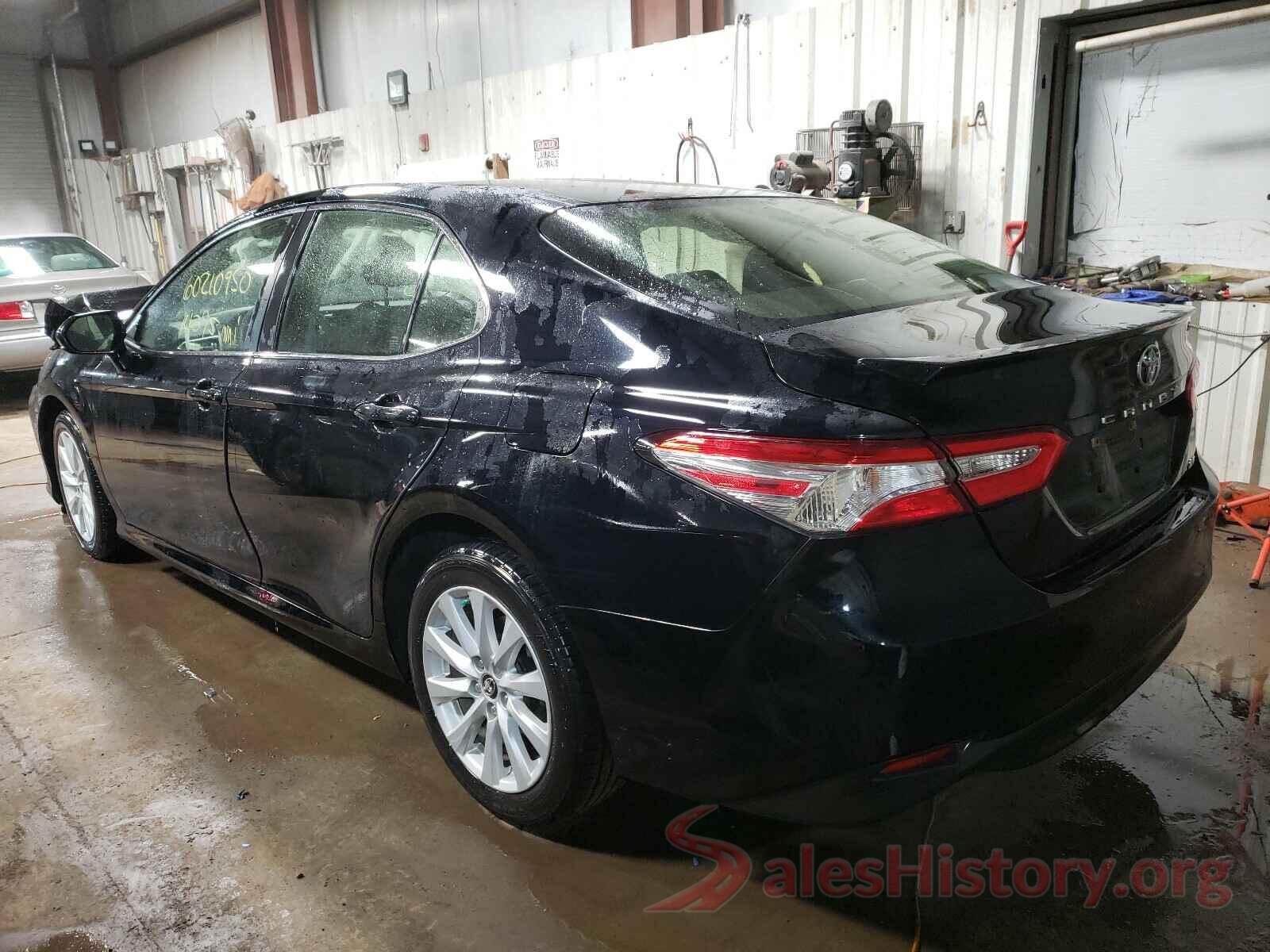 JTNB11HK9J3048075 2018 TOYOTA CAMRY