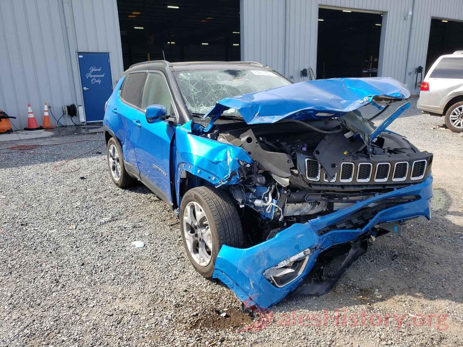 3C4NJCCB3JT240682 2018 JEEP COMPASS