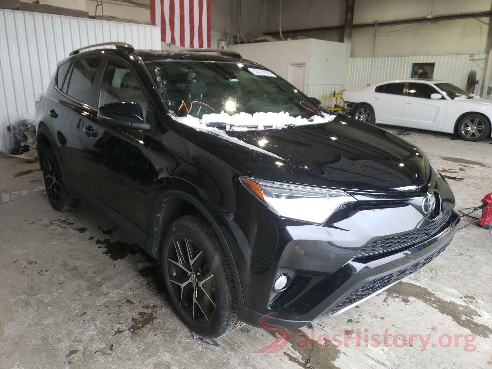 2T3NFREV6JW449953 2018 TOYOTA RAV4