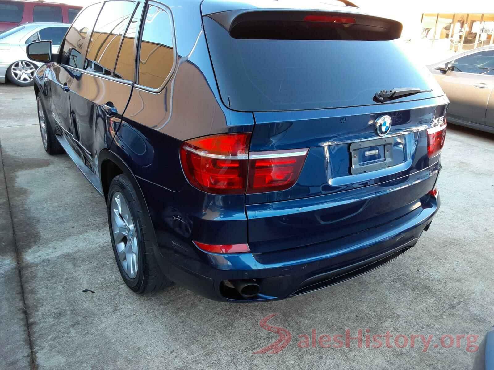 5UXZV4C52BL404165 2011 BMW X5