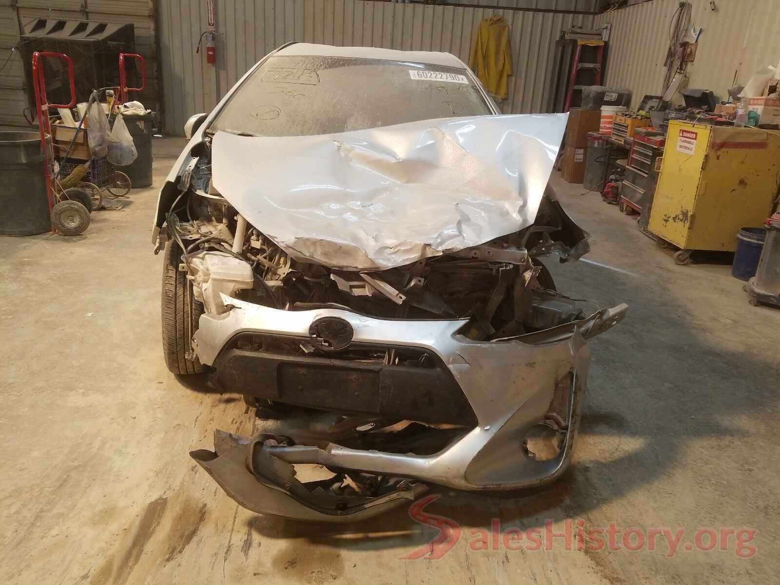 JTDKDTB30F1583596 2015 TOYOTA PRIUS