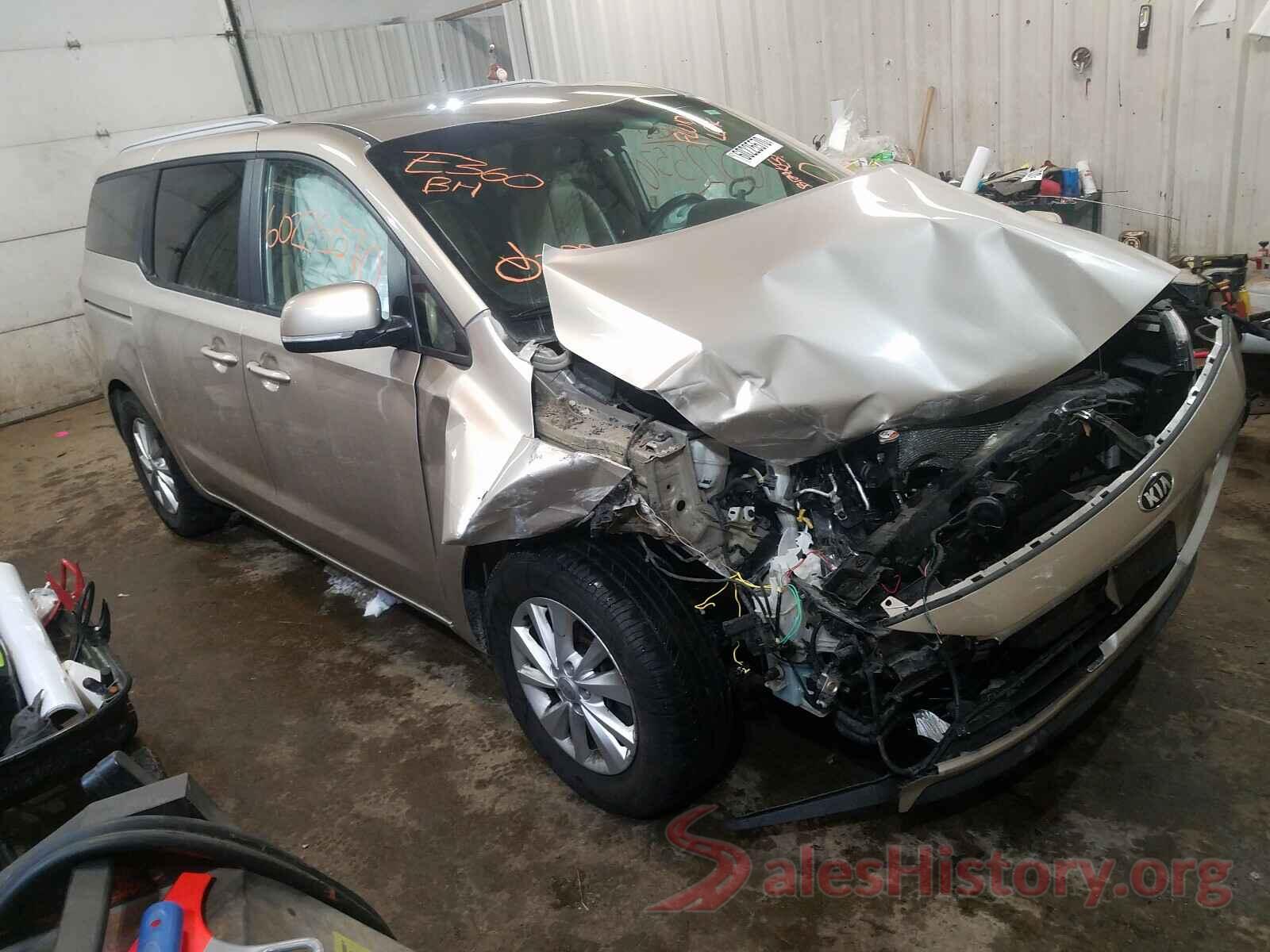 KNDMB5C17H6267464 2017 KIA SEDONA