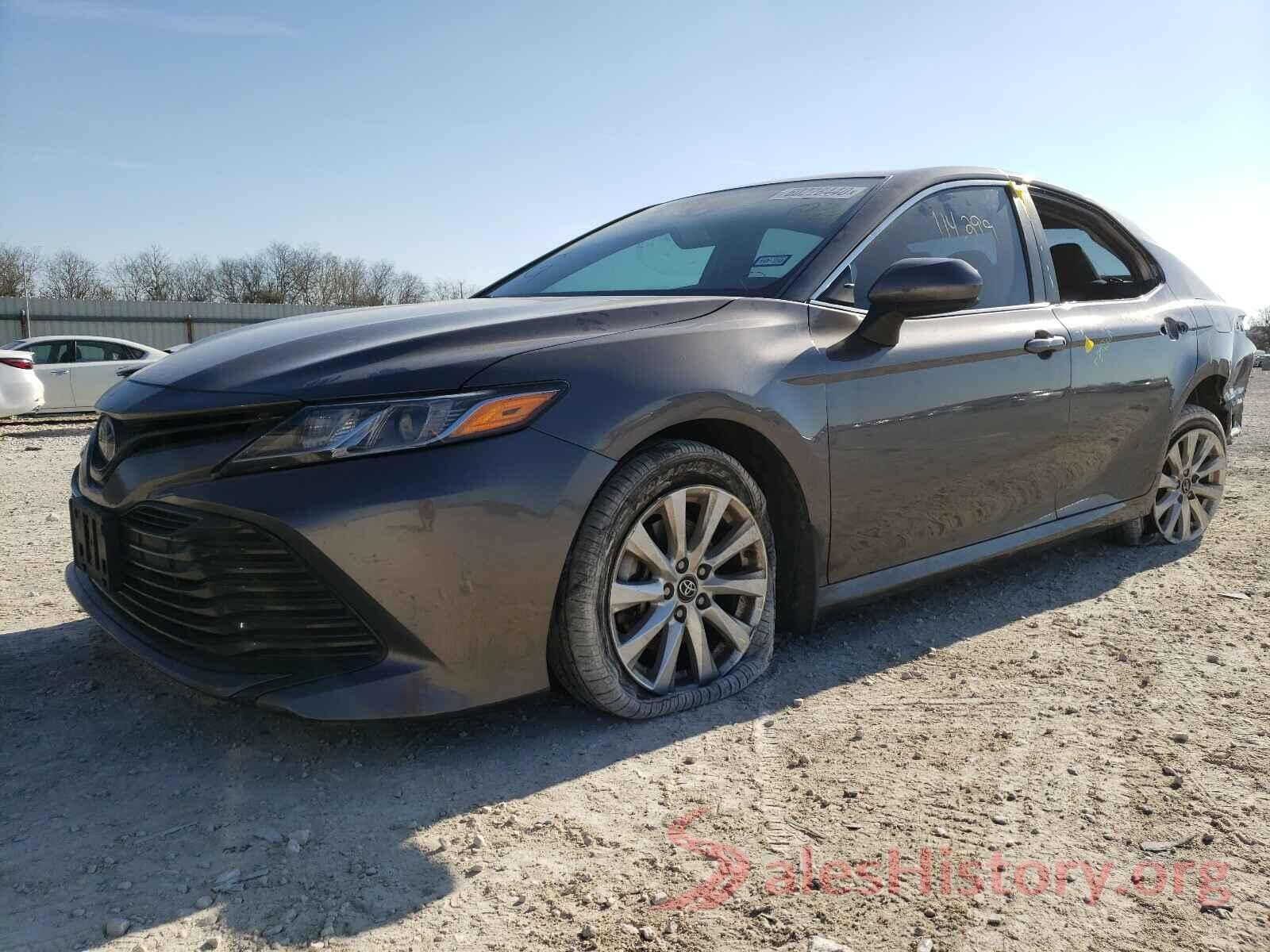 4T1B11HK2JU523785 2018 TOYOTA CAMRY