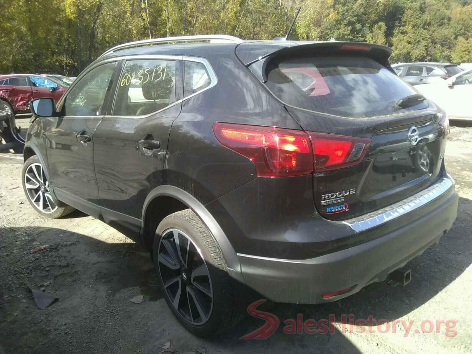 JN1BJ1CR5JW289593 2018 NISSAN ROGUE