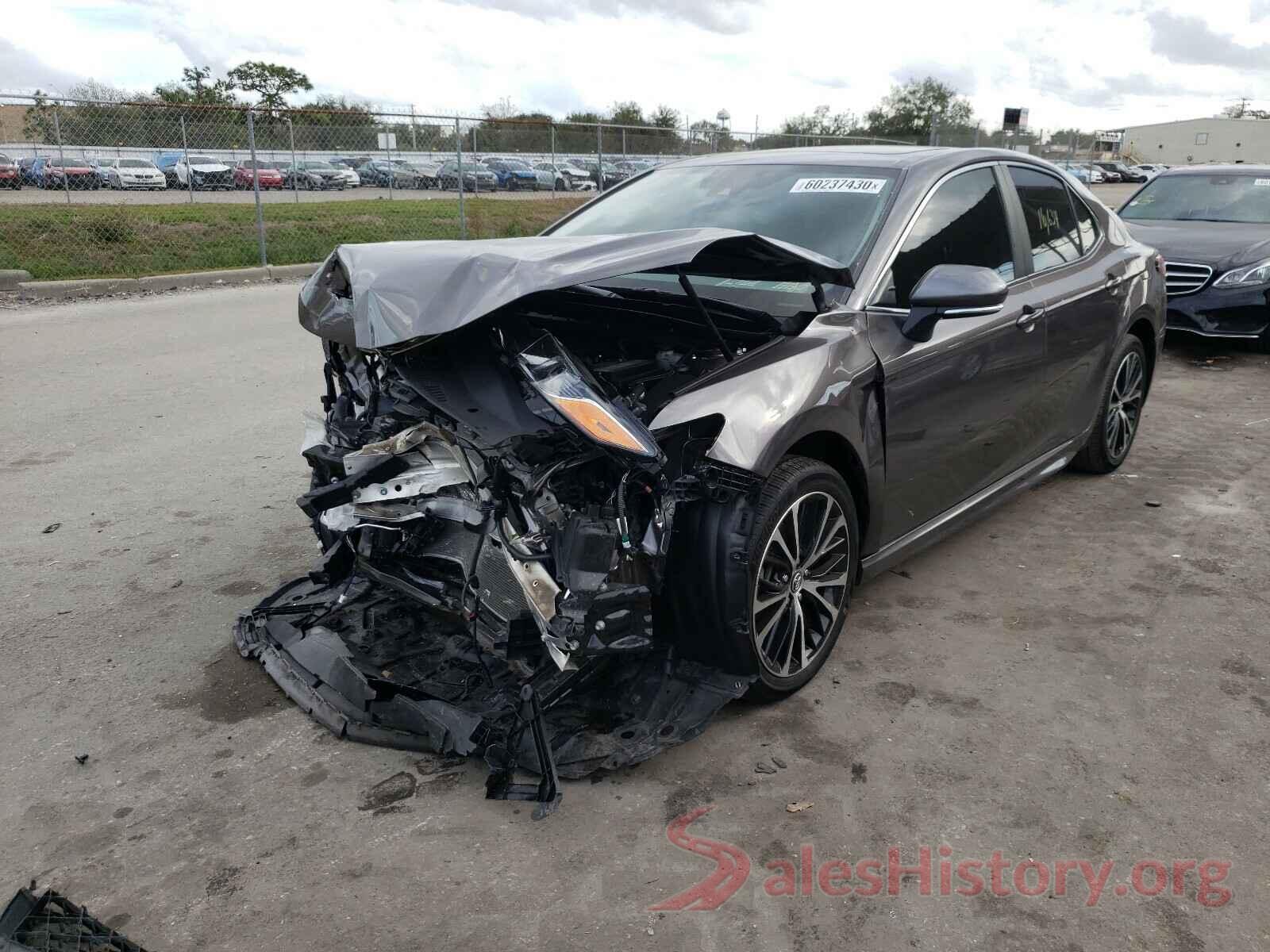 4T1B11HK6KU681306 2019 TOYOTA CAMRY